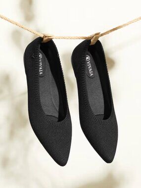 VIVAIA Aria 5° Black Pointed-Toe Ballet Flats Size 40 • NEW Without Tags